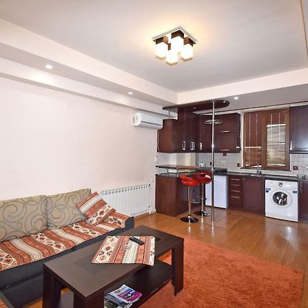 Apartments In Center Of Yerevan,Koghbatsi 1A Street Exterior foto